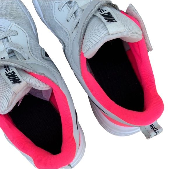 SOLD Nike ‘GS’ Revolution 5 Running Shoes Youth / Kids Sneakers - Picture 3 of 6